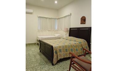 Casa Venta Calle 2da Frente al Centro de  Salud Santiago Veraguas