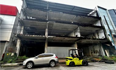 Se Vende Edificio en la Zona Libre de Colón