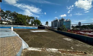 Se Alquila - Vende Edificio en Urbanización Club X