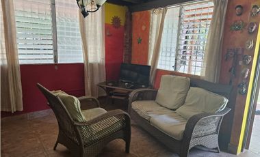 Se Vende casa en playa Gorgona   (CG)