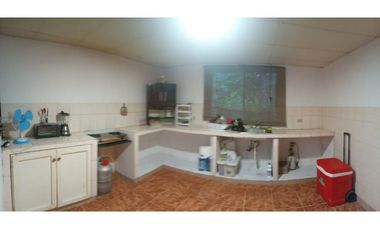 Se vende casa en Río Hato (CG)