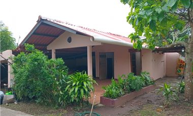 Se vende finca en chorrera (CG)