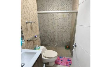 Se vende apartamento en Costa del este   (CG)