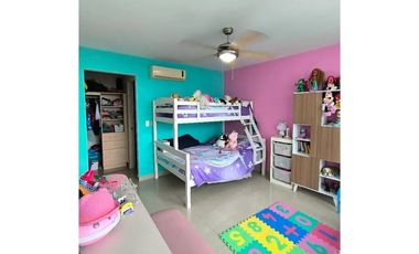 Se vende apartamento en Costa del este   (CG)