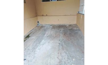 Se vende casa en el Crisol Avenida Domingo Díaz  (CG)