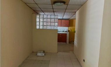 Se vende casa en el Crisol Avenida Domingo Díaz  (CG)