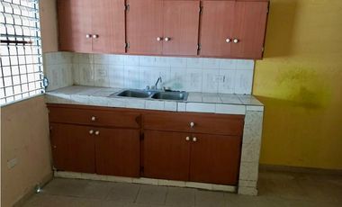 Se vende casa en el Crisol Avenida Domingo Díaz  (CG)