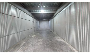 Se Alquila bodega Industrial  (AP)
