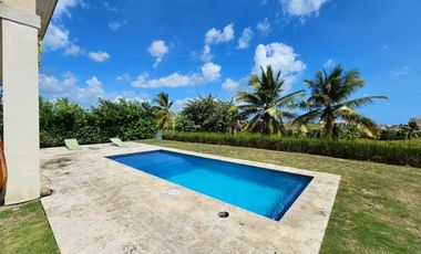 VENTA DE CASA EN PH VISTA MAR - S.G.