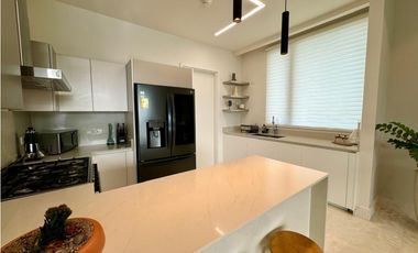 OCEAN REEF BEACHS CLUB RESIDENCES #3518