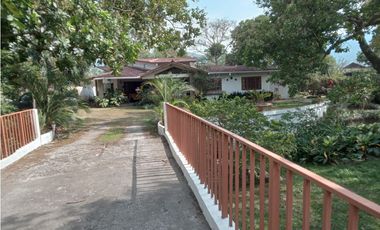 Se Vende casa en el valle de  Antón (AP)