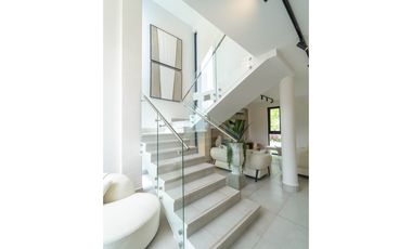 Venta Casa en Green City, Residencial Riverwalk Villas