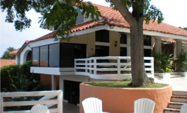 CASA PUNTA BARCO AL FRENTE DEL MAR ACCESO DIRECTO A LA PLAYA