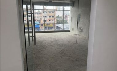 VENTA DE LOCAL COMERCIAL EN PARK SQUARE MEDICAL CENTER VIA ESPAÑA