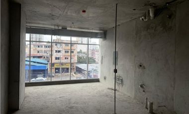 VENTA DE LOCAL COMERCIAL EN PARK SQUARE MEDICAL CENTER VIA ESPAÑA