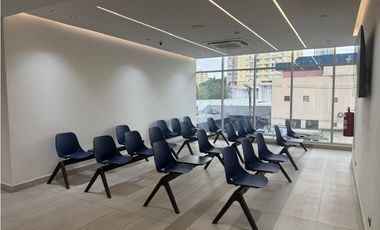 VENTA DE LOCAL COMERCIAL EN PARK SQUARE MEDICAL CENTER VIA ESPAÑA