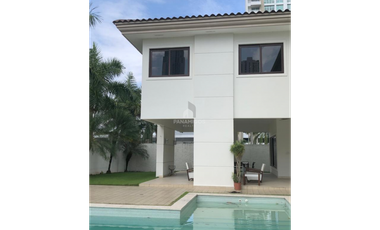 Casa de lujo en Paseo del Parque, Costa del Este, con amplio jardín