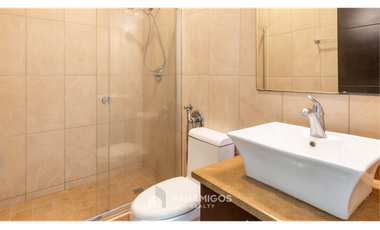 Apartamento con den en venta en Titanium, Costa del Este