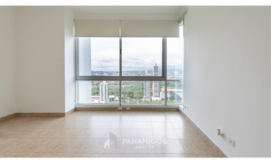 Apartamento con den en venta en Titanium, Costa del Este