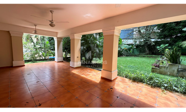 Casa de 4 recamaras en venta en Camino de Cruces, El Dorado