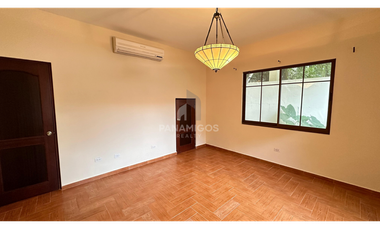 Casa de 4 recamaras en venta en Camino de Cruces, El Dorado