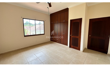 Casa de 4 recamaras en venta en Camino de Cruces, El Dorado