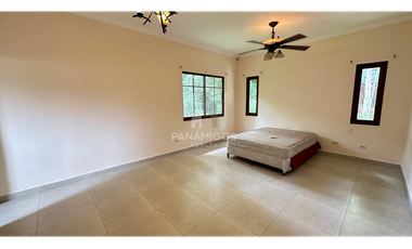 Casa de 4 recamaras en venta en Camino de Cruces, El Dorado