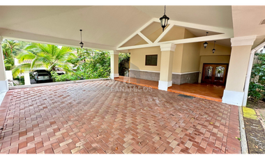 Casa de 4 recamaras en venta en Camino de Cruces, El Dorado