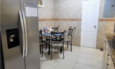 Se vende casa en Crystal Springs, Condado del Rey