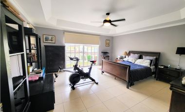 Se vende casa en Crystal Springs, Condado del Rey