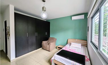 Se vende casa en Dorado Village, Condado del Rey