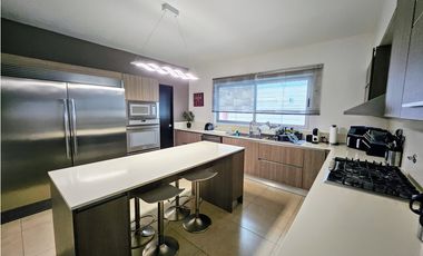 Se vende casa en Dorado Village, Condado del Rey