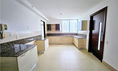 Se vende apartamento en Costa del Este, Ph Breeze