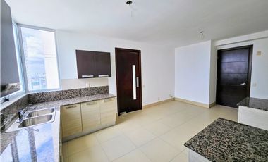 Se vende apartamento en Costa del Este, Ph Breeze