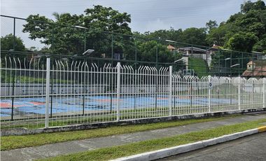 Se vende casa en Fuente del Fresno, Altos de Panamá