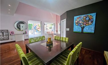 Se vende casa en Fuente del Fresno, Altos de Panamá