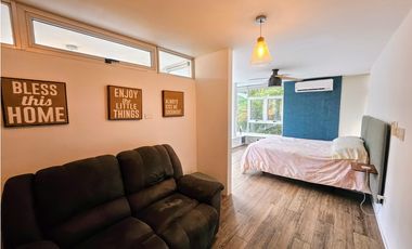 Se vende casa en Fuente del Fresno, Altos de Panamá