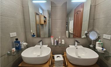 Se vende casa en Fuente del Fresno, Altos de Panamá