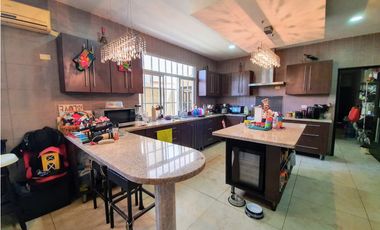 Se vende casa en Altos de Panamá