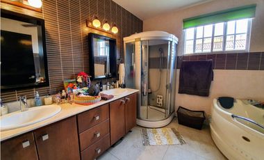 Se vende casa en Altos de Panamá