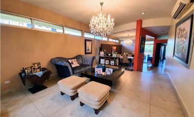 Se vende casa en Altos de Panamá