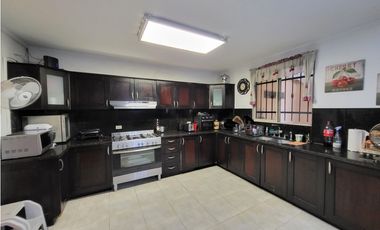 Se vende casa en Paseo Dorado, Condado del Rey