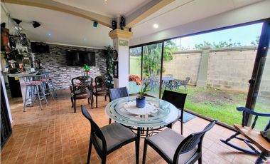 Se vende casa en Paseo Dorado, Condado del Rey