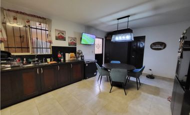 Se vende casa en Paseo Dorado, Condado del Rey