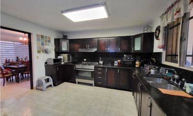 Se vende casa en Paseo Dorado, Condado del Rey