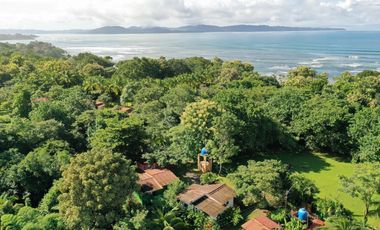 Santa Catalina Veraguas - Venta de Casas de Playa en Casa Maya