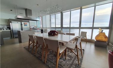 Se vende Penthouse de dos niveles en Coco del Mar, Ocean Sky