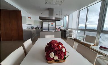 Se vende Penthouse de dos niveles en Coco del Mar, Ocean Sky