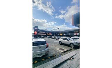 Se Vende Plaza comercial (MZ)