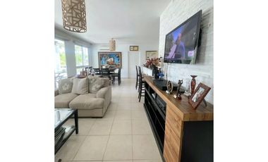Apartamento en PH Rodman, Playa Bijao (MZ)